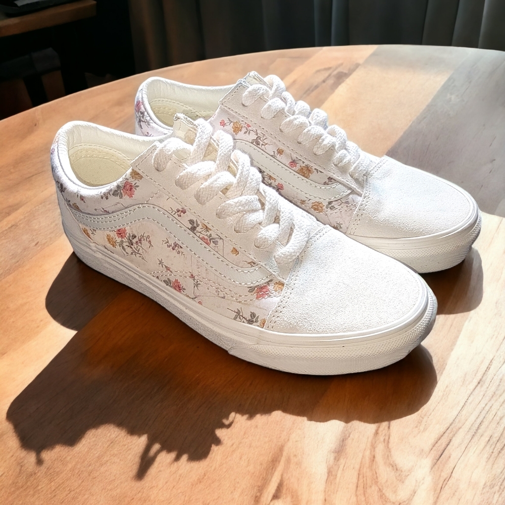 Women's Old Skool Vintage Vans